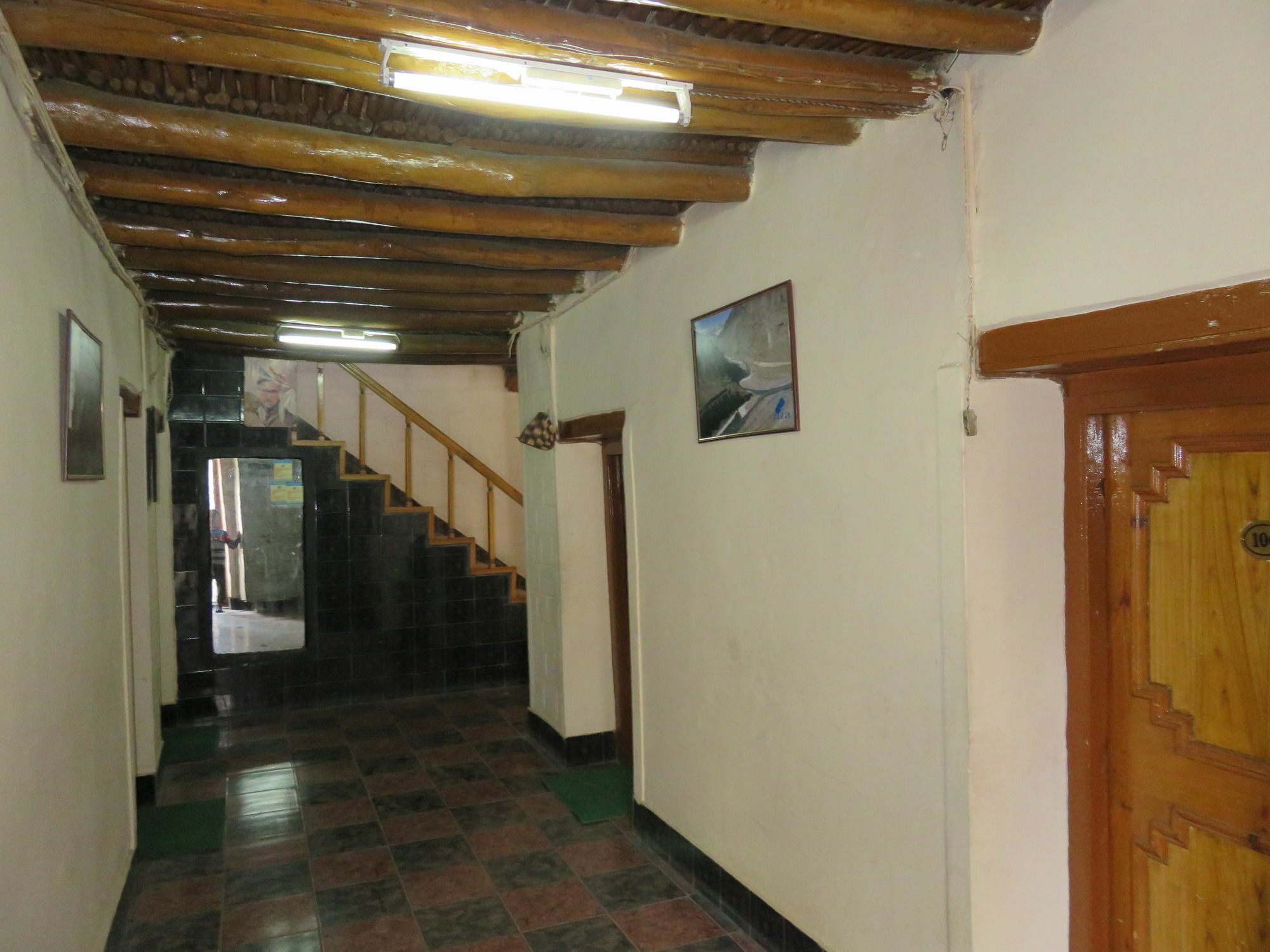 Nezer View Guest House Leh Exterior foto